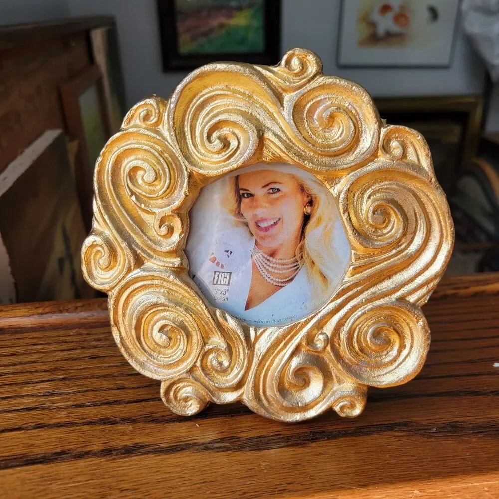 Vtg Figi Graphics Round Picture Photo Frame 3 x 3